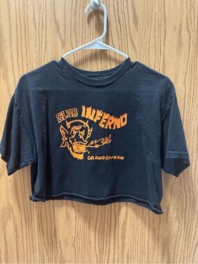 Brandy Melville / John Galt Cropped Graphic Tee